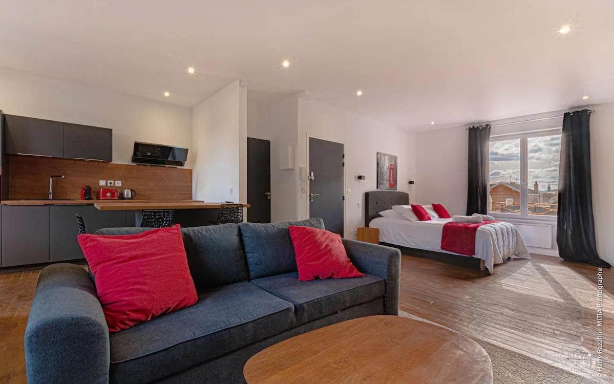 Les Suites Locarno Limoges Eksteriør billede