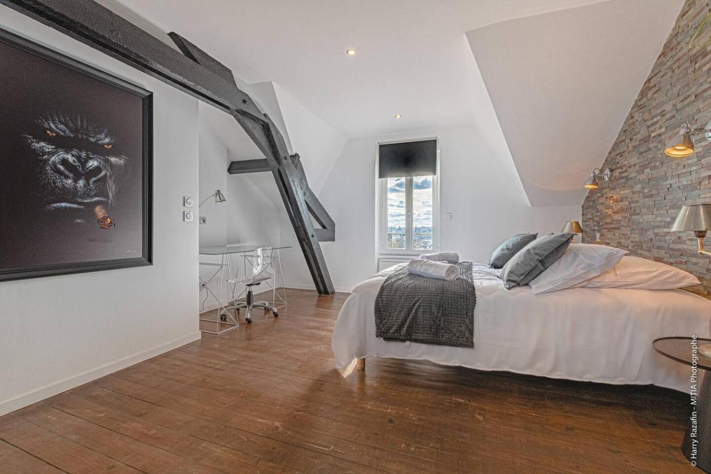 Les Suites Locarno Limoges Eksteriør billede